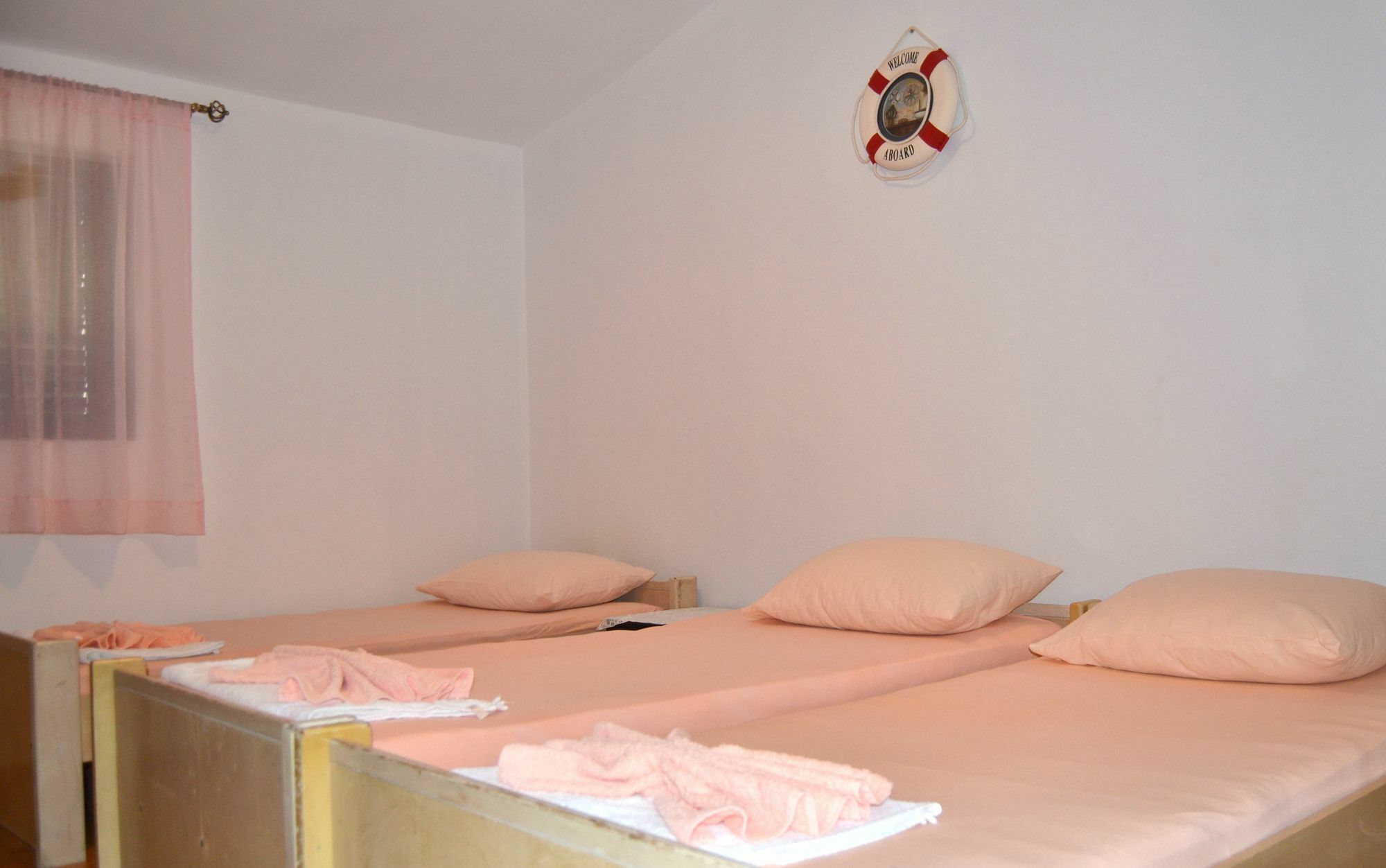 Apartments Dobrisa Котор Екстер'єр фото